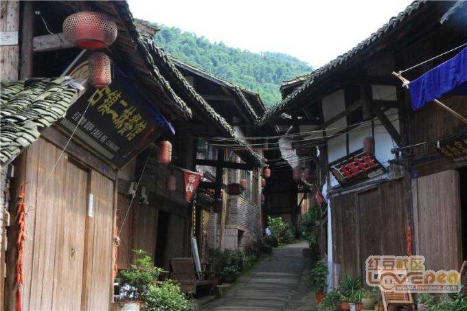 探索未知世界,跷二郎腿的危害?蜗牛问答等你来问